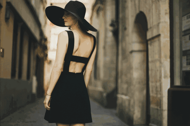 追溯香奈儿的历史，对新兴时尚品牌有何参考意义？