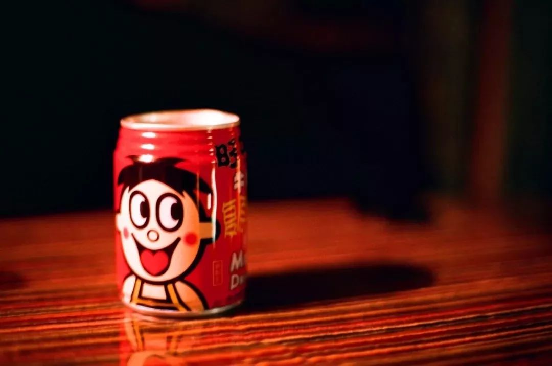 旺旺和大白兔的频繁跨界,是卖产品还是卖情怀? 旺旺和大白兔的频繁跨界,是卖产品还是卖情怀?