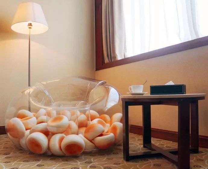 旺旺和大白兔的频繁跨界,是卖产品还是卖情怀? 旺旺和大白兔的频繁跨界,是卖产品还是卖情怀?