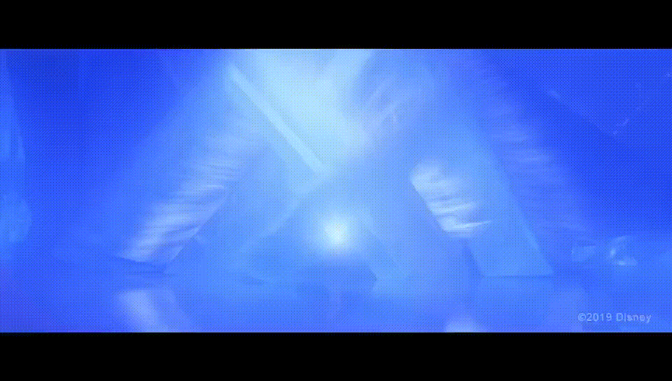 《冰雪奇缘2》回归另类彩蛋？！艾莎和天猫国际“冰雪魔盒”线上与线下的互动