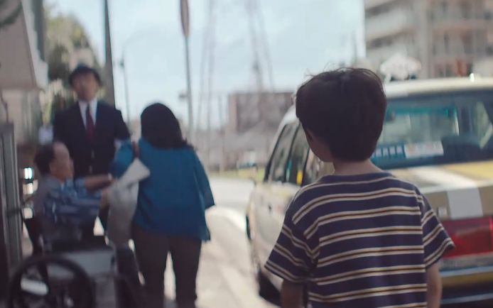 丰田科幻大片：东京街头惊现超能力小男孩