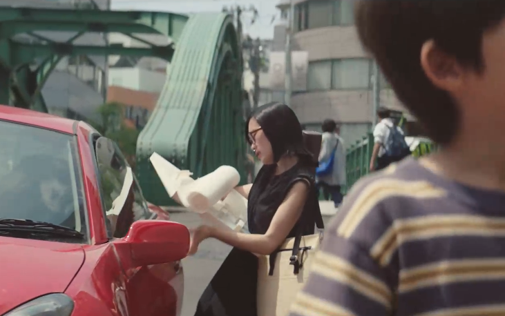 丰田科幻大片：东京街头惊现超能力小男孩