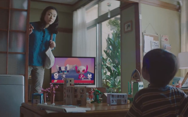 丰田科幻大片：东京街头惊现超能力小男孩