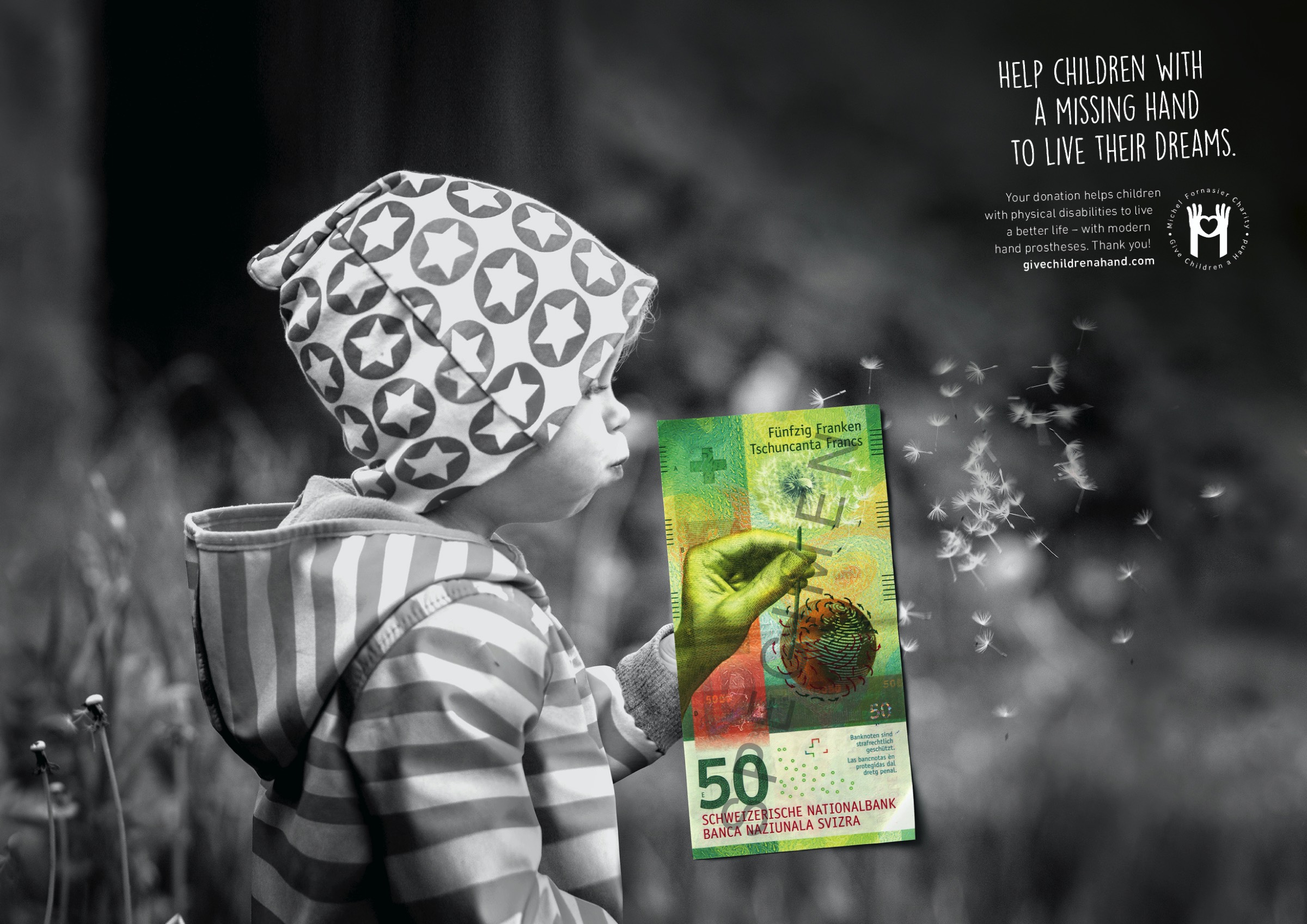 创意公益海报，让瑞士法郎向失手儿童伸出援“手”！