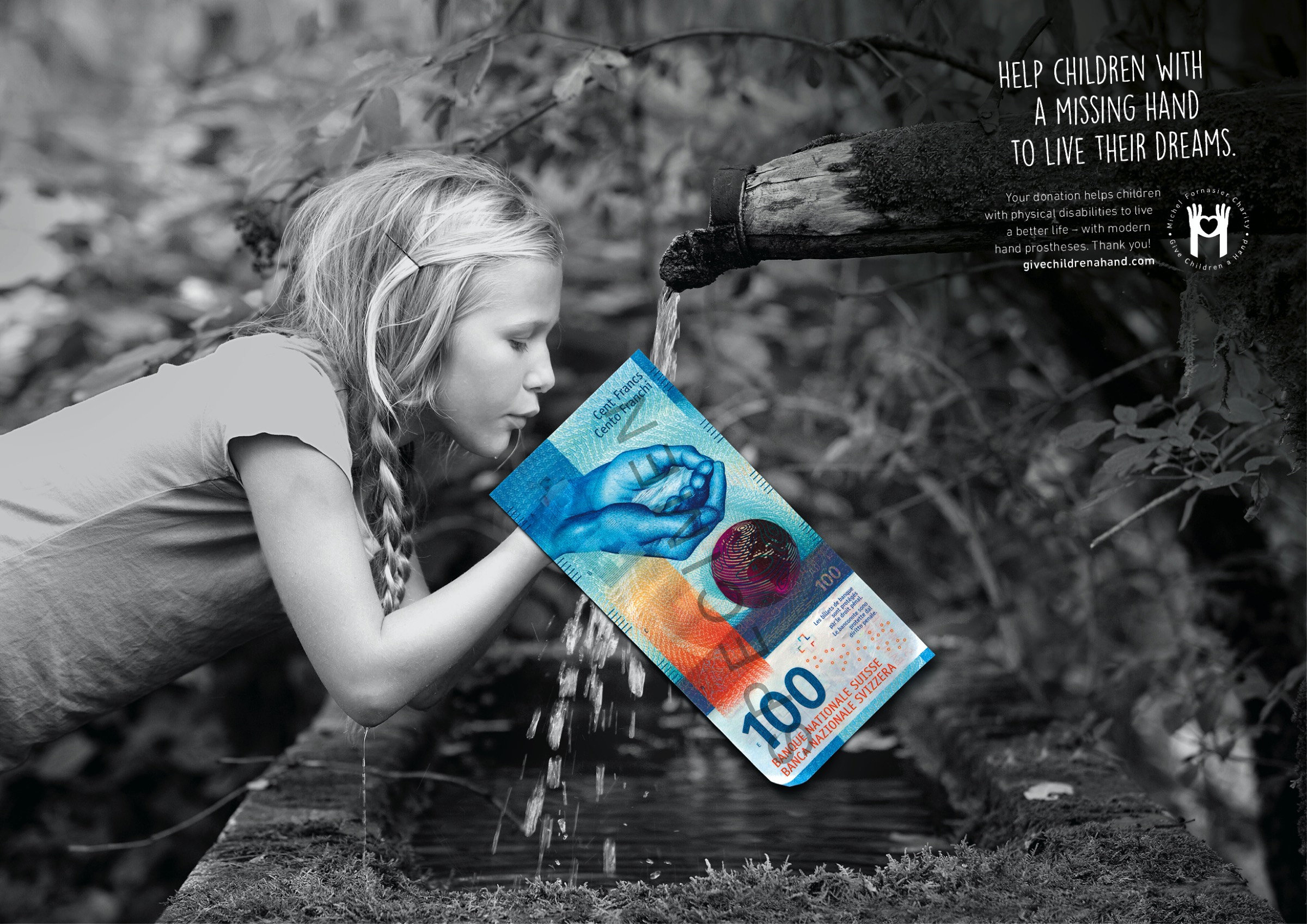 创意公益海报，让瑞士法郎向失手儿童伸出援“手”！