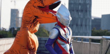 Insta360 全新沙雕广告，居然还有奥特曼跳抖肩舞？