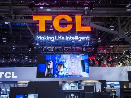 TCL8K高清液晶显示 tcl 在ces展示，8k、miniled、旋转电视享受极致的影音体验