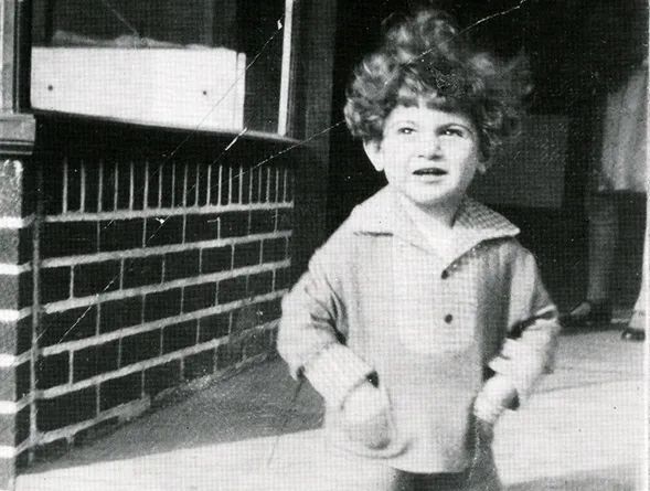 字体设计大师Ed Benguiat去世，曾设计600多款字体