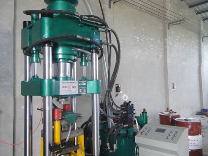 Y江西全自动粉末成型液压机长期操作更安全